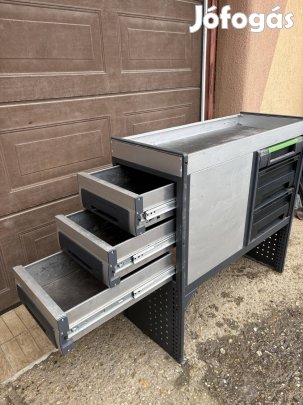 Bott járműberendezés raktér polc műhely szerszám felépítmény 