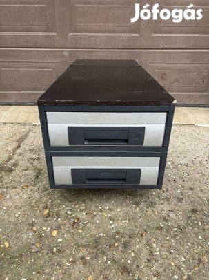 Bott járműberendezés raktér polc műhely szerszám felépítmény 