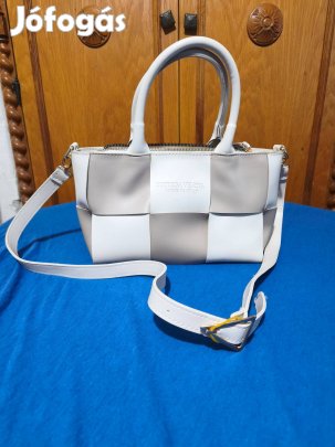 Bottega Veneta női táska, újszerű