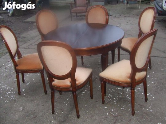 Bővíthető asztal hat darab szék a pótlapok hiányoznak