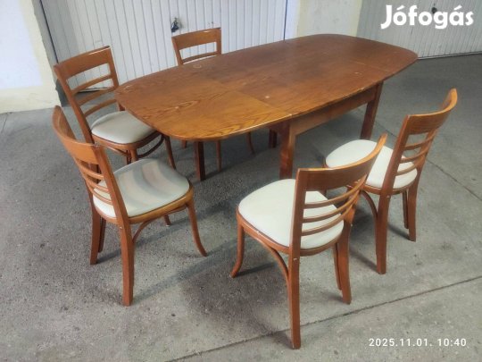 Bővíthető étkező asztal és székek