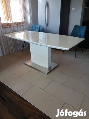 Bővíthető modern fehér Xxlutz étkezőasztal