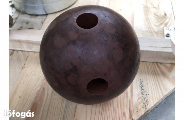 Bowling golyó két lyukas 5000 Ft :Lenti