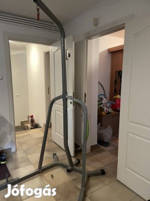 Boxállvány boxzsákkal eladó