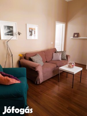 Bp., VII. ker., Károly körút 3. - Kiadó tégla lakás