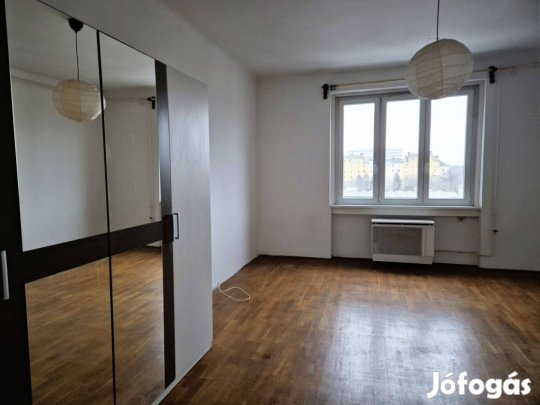 Bp., XIV. ker., Sarkantyú utca 2. - Eladó tégla lakás