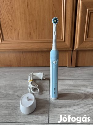 Braun Oral-B Pro 500 Series 1 3D White elektromos fogkefe