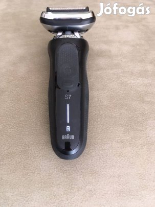 Braun S7 száraz/nedves borotva Easyclean szettel