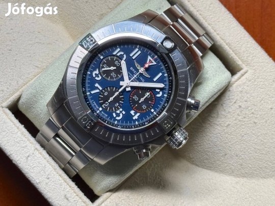 Breitling Avenger B01 Chronograph 45 garanciálisan Lgsw