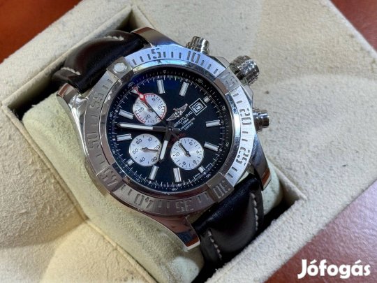 Breitling Super Avenger II. Chronograph 48 fekete-fehér Lgsw