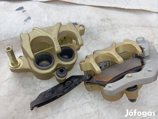 Brembo féknyereg pár ,új , hiányos , Honda Deauville 650 motorra