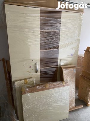 Brendon bababútor (nagyszekrény, pelenkázó)