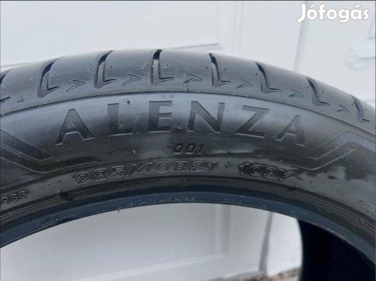 Bridgestone 285/40 R21 nyárigumi