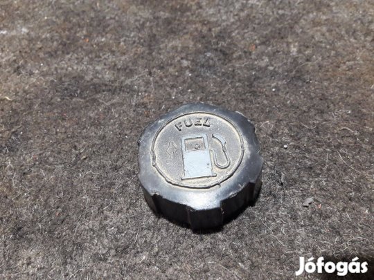 Briggs Quantum kapálógép / fűnyíró gyári benzintank sapka