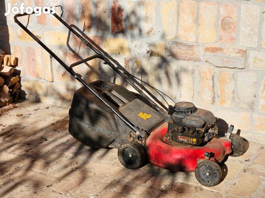 Briggs XC 40 benzin motoros fűnyíró