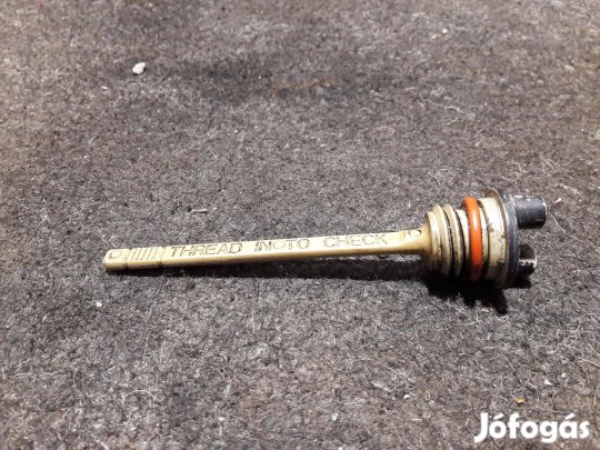 Briggs & Stratton 3,5 / 375 / 4hp / Robi 56 nívó pálca (alsó)