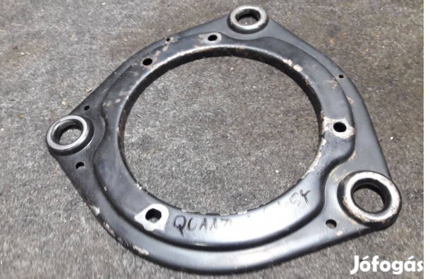 Briggs & Stratton Quantum / Okay fűnyíró motor közdarab