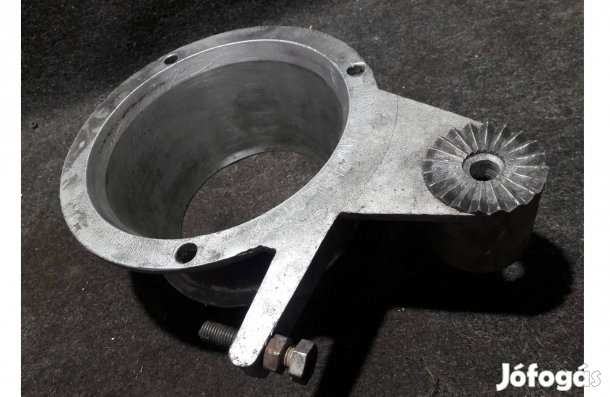 Briggs & Stratton / KF-04 kapálógép hajtómű nagy közdarab (gyári)