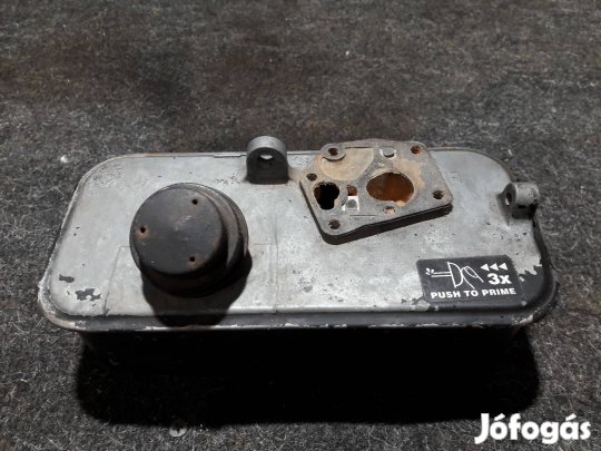 Briggs & Stratton benzintank karburátor alsó (pumpás)