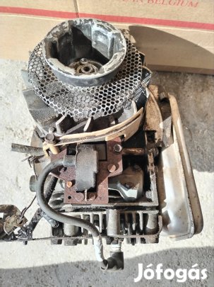 Briggs starling rotácios kapa,fűnyiró motor eladó.