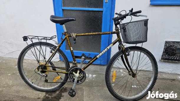 Bringa egy év garanciával eladó. Bp. XV.