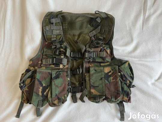 Brit stílusú DPM taktikai mellény (Assault Vest)