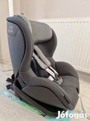 Britax Römer Trifix 2 i-Size gyerekülés