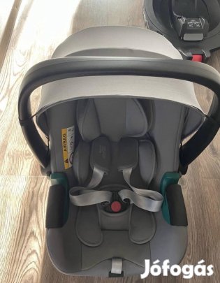 Britax Römer hordozó Isofix talppal
