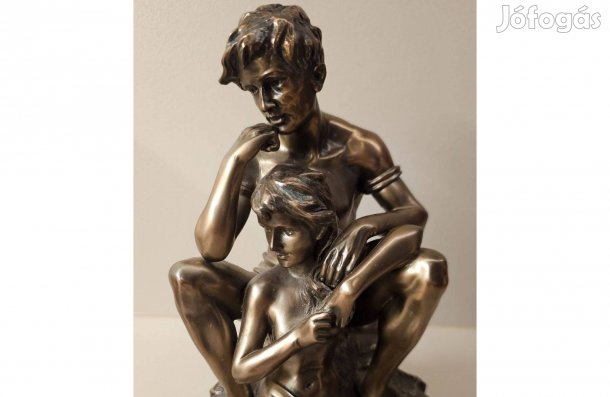 Bronz hatású szobor eladó