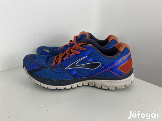 Brooks ghost férfi sport cipő eur43 méret 