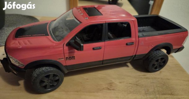 Bruder piros pick up játék autó