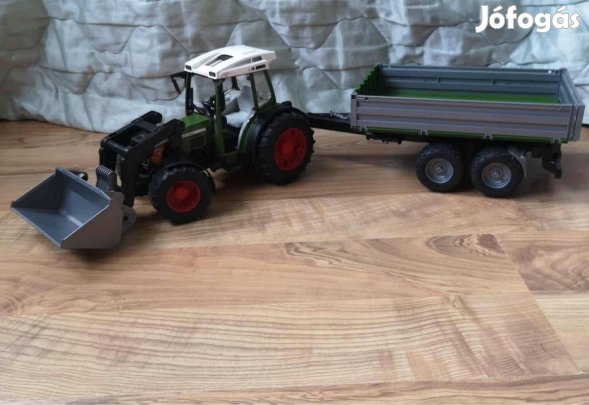 Bruder traktor homlokrakodóval,billenthető pótkocsival