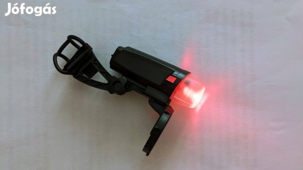 Btwin - Hátsó kerékpárlámpa! - Nyereg alá és/vagy vázra rögzíthető!