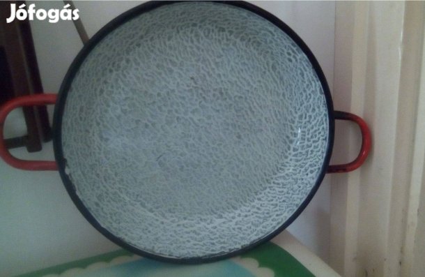 Budafoki Zománcozott retro tojássütő, 24 cm Hibátlan állapotú