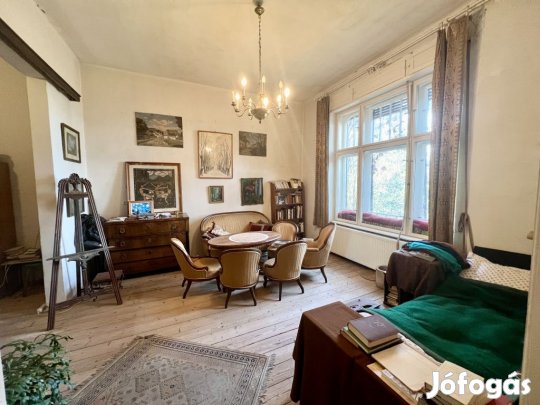 Budakalász, Pomázi út, 140 m2-es, 2 generációs, családi ház, 0 szobás