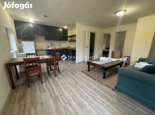 Budakeszii eladó 45 nm-es ház