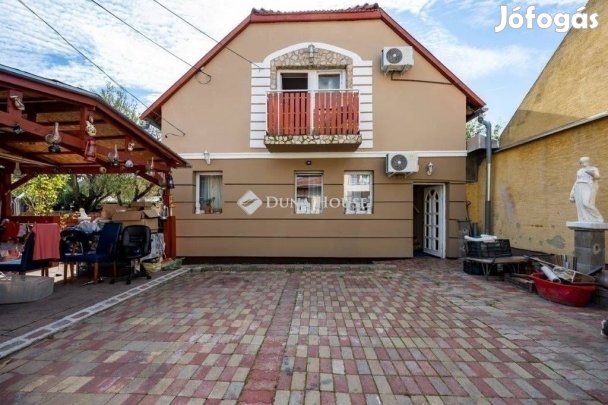 Budaörsi 142 nm-es ház eladó