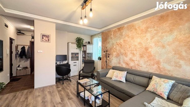 Budapest 14, Alsórákos / társasházi lakás / tégla / 4 szoba / 72 m