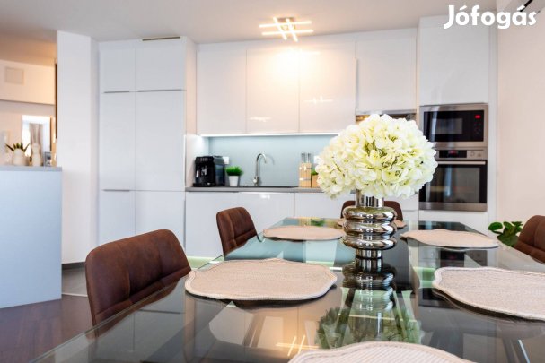 Budapest 14, Alsórákos / társasházi lakás / tégla / 4 szoba / 98 m