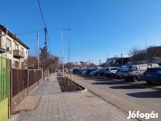 Budapest 14, Alsórákos / társasházi lakás / tégla / 5 szoba / 129 m