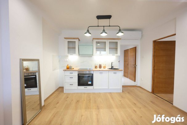 Budapest 14, Törökőr / társasházi lakás / tégla / 4 szoba / 69 m