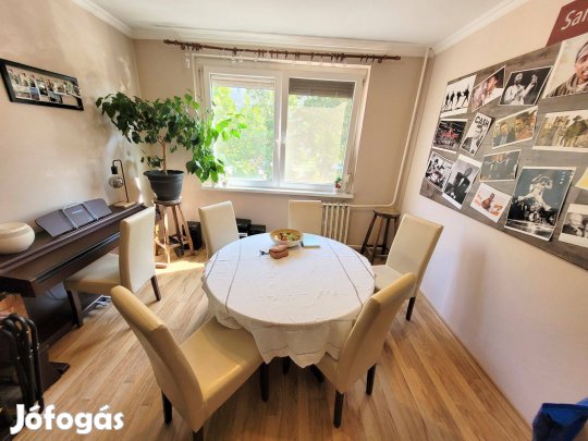 Budapest 15, Pestújhely / társasházi lakás / panel / 3 szoba / 71 m