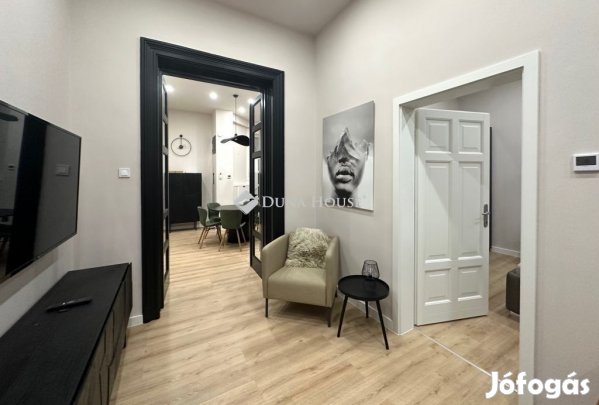 Budapest 6. ker.i 62 nm-es lakás kiadó