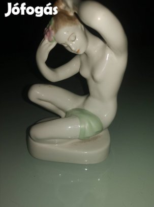 Budapest Aquincum porcelán Női akt