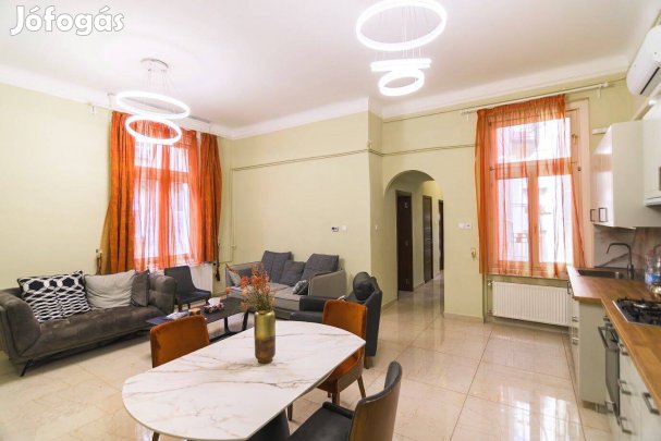 Budapest V.ker. Haris köz | 2 összenyitható, külön lakás