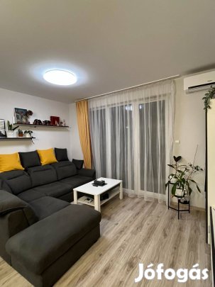 Budapest belvárosában a Corvin sétányon új építésű lakás garázzsal kia