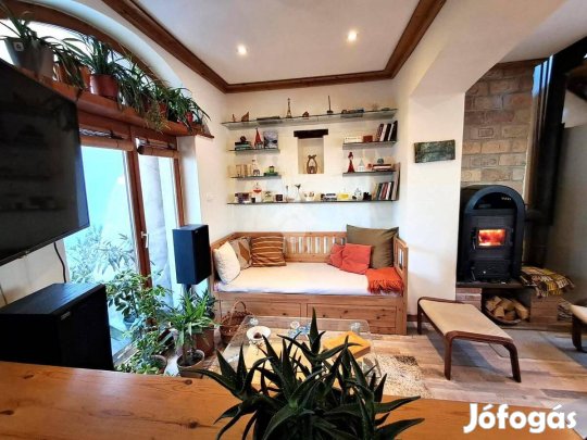 Budapesten XV. ker. 77 m2-es hangulatos családi ház eladó!