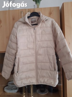 Budmil márkaboltból vásárolt soha nem használt csoda szép kabát !