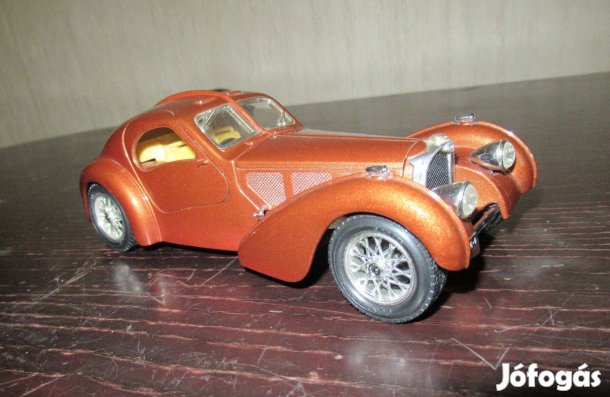Bugatti Atlantic 1936 Bburago 1/24 burago olasz