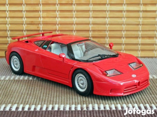 Bugatti EB110 (1991) modellautó 1:18